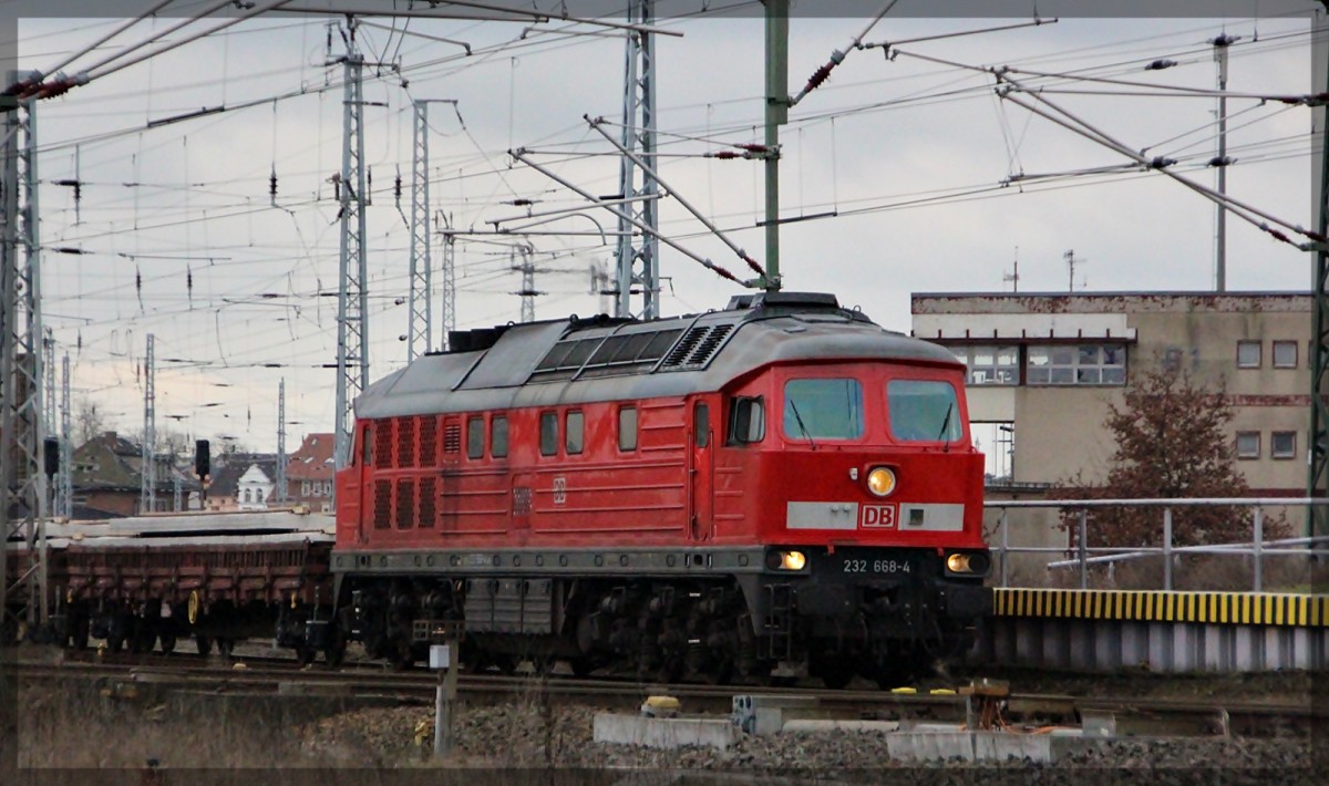 232 668 bei einer Rangierfahrt in Waren (Müritz) am 25.02.2016