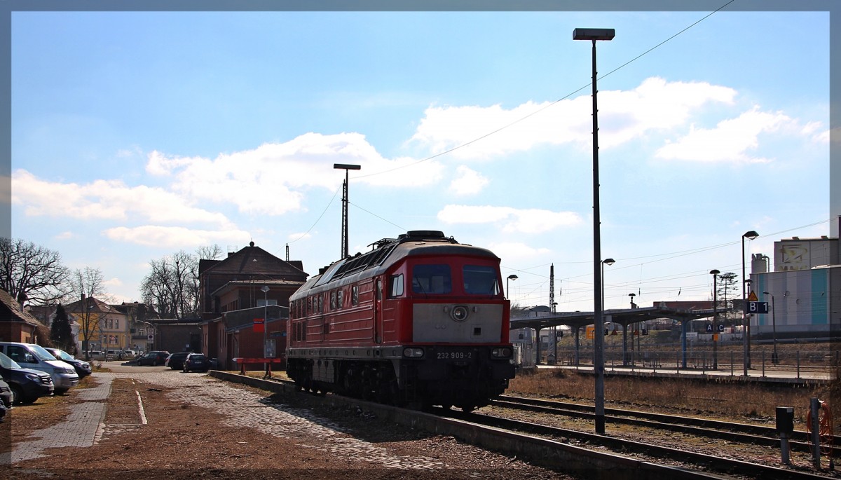 232 909 abgestellt in Waren (a.d.Müritz) am 16.03.2016