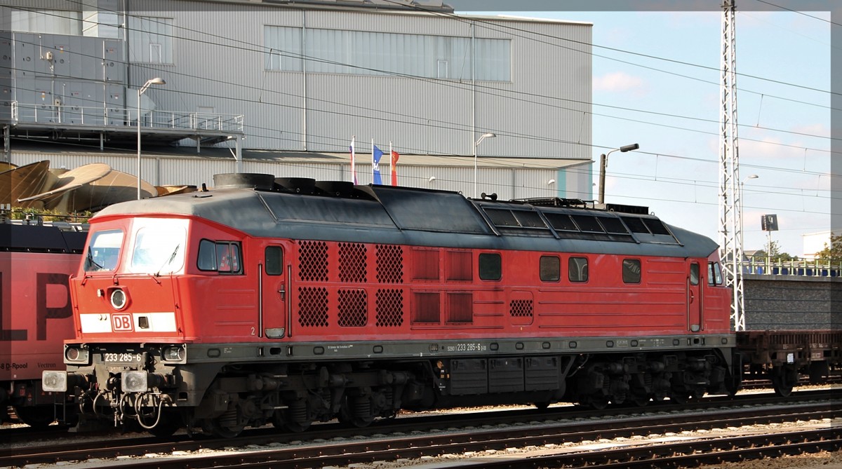 233 285 abgestellt in Waren an der Müritz am 01.10.2013