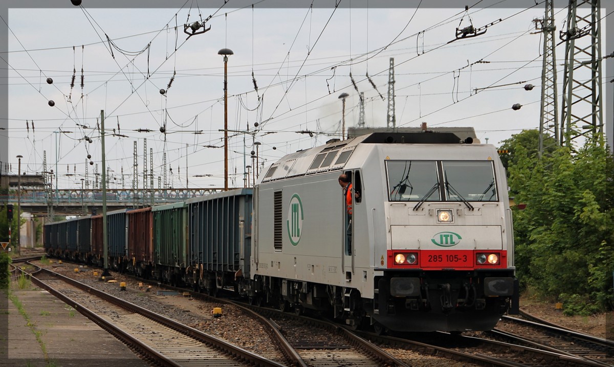 285 105 in Neubrandenburg bei Rangierarbeiten am 03.07.2012