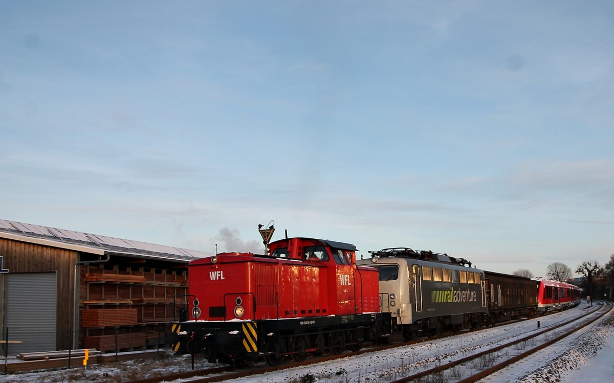 345 240 zieht 139 558 und 2 neue Lint Fahrzeuge vom IAB zum Bahnhof Neubranenburg am 23.01.2014!