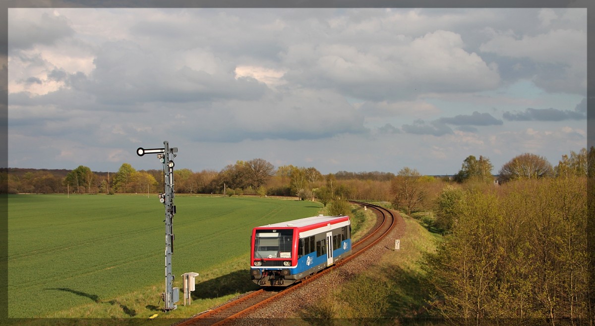 HANS/EGP bei der Ausfahrt in Karow(Meckl.) als letzter Zug des Tages Richtung Malchow am 26.04.2015
