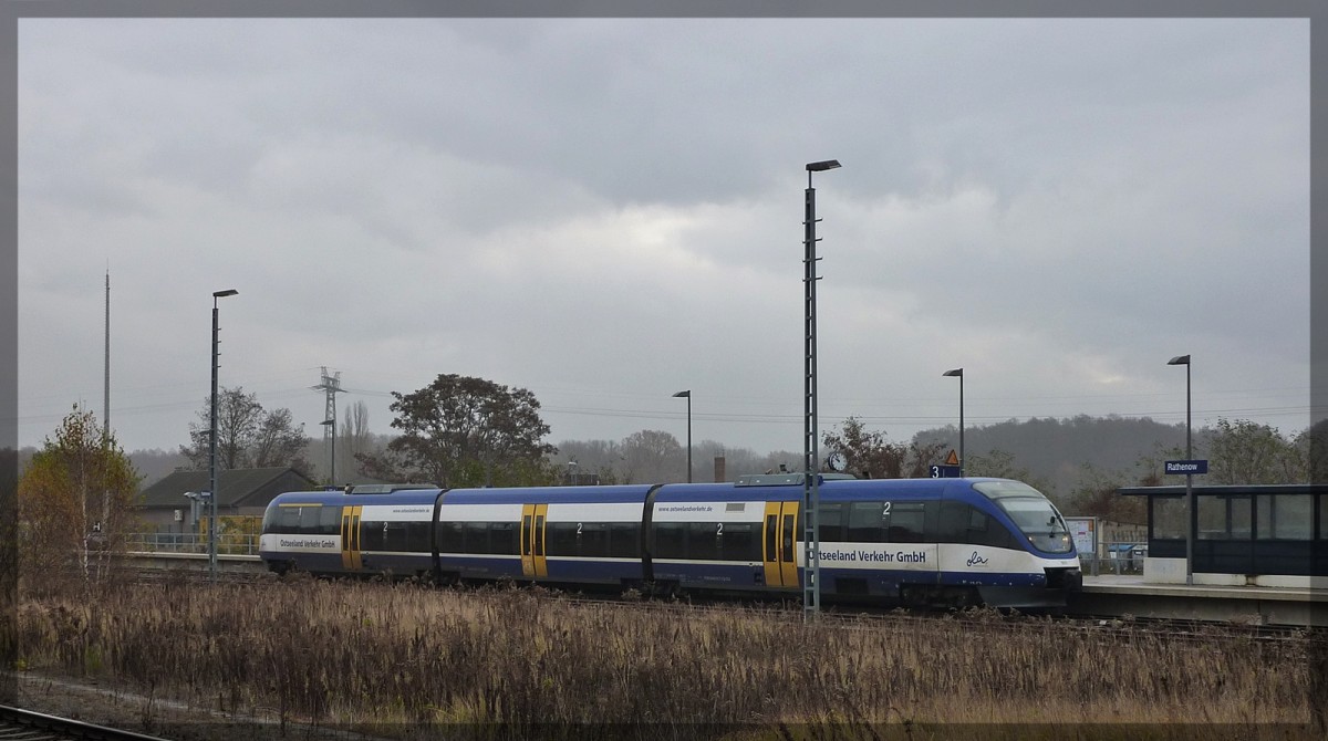 VT 0010 der Ostseelandverkehr GmbH im Dienste der Märkischen Regiobahn am 19.11.2011 in Rathenow.