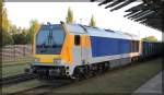 264 009 der Nordic Rail Services abgestellt mit ihrem Zug in Neustrelitz Süd am 24.05.2015