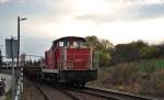346 002 des Möllenhagener Betonwerks am 3.11.2014 bei Rangerarbeiten in Möllenhagen.