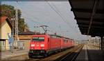 185 262 mit 151 087 (Verl. 29.07.15) + 151 101 (Verl. 03.07.2015) + 151 021 (Verl. 13.02.14) auf dem Weg nach Halle (Saale) in Neustrelitz Hbf am 04.10.2015