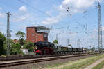23 042 mit einem Pendelzug in Darmstadt-Kranichstein.