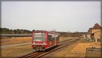 VT 504 006 der HANS bei der Ausfahrt aus Wesenberg am 03.04.2016